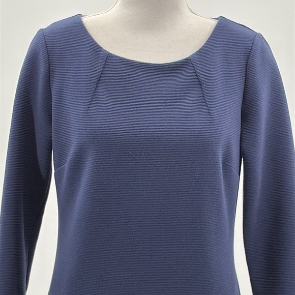 Lilly Pulitzer Charlene Ribbed Shift Dress in True Navy - Size Small - Picture 4 of 8